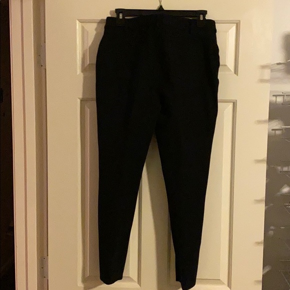 Dillard’s Crown & Ivy size 6 - Picture 2 of 3